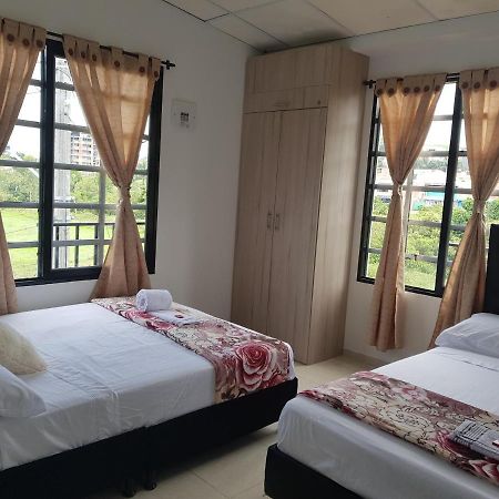 Apartamentos Williams سانتا روزا دي كابال المظهر الخارجي الصورة